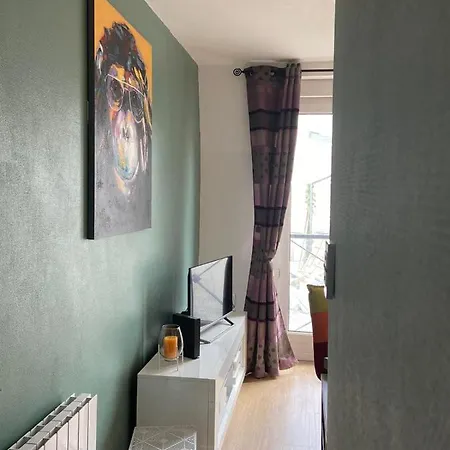 Lovely Studio In The Heart Of Caen-2