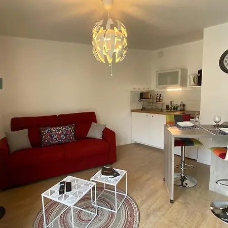 Lovely Studio In The Heart Of Caen-3