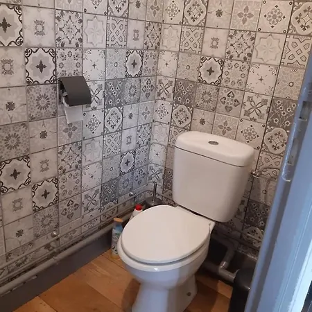 MAISON Studio SEDAN Meublé 14M2 INDEPENDANT-2