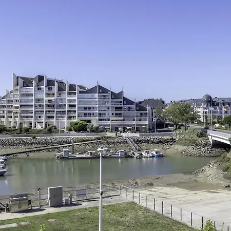 Sejour A 4 Ou 6 Avec Vue Sur La Marina-2