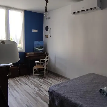chambres côté plage, aperçu mer, côté plage et aéroport, climatisées et parking gratuit-3