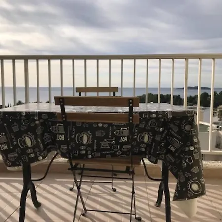 Appartement T1 Balcon Vue Mer-3