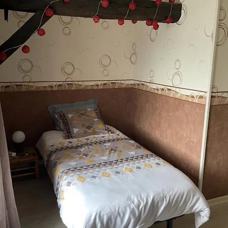 Chambre simple avec WiFi châtellerault-3