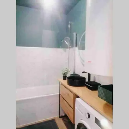 Appartement 2/3 pers, centre ville avec parking.-2