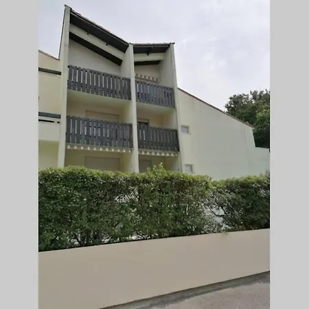 Agreable Studio Avec Terrasse A150M De La Plage-2