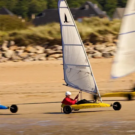 Charmant 2 pièces à 500 m des plages et du centre-2
