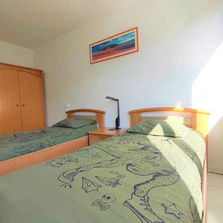 Appartement T3 Lumineux Et Tout Confort De 54 M2 Avec Parking Privatif-3