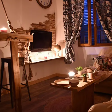Le Cabanon H24,Atypique,Cosy,Port,Plage,Wifi,Netflix-2