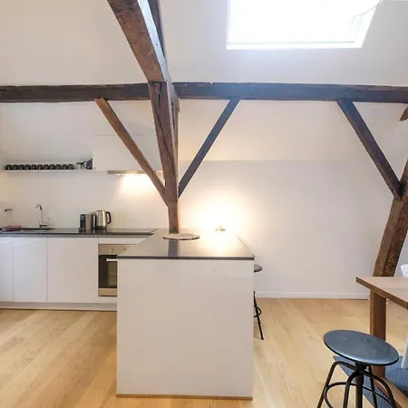 Ilot Sacre Apartments-3