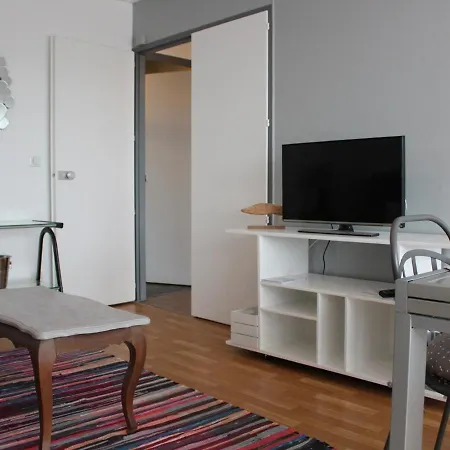 A Proximite Du Centre De La Rochelle, Avec Balcon Ensoleille - 4 Pers, Parking Prive, Proche Plage - Fr-1-246-519-2