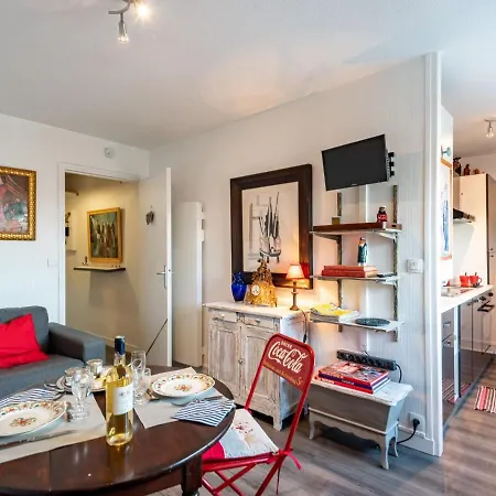 Studio Hoche By Interhome-3