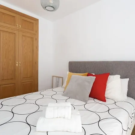 Hauzify I Apartamento Ramon Y Cajal-3