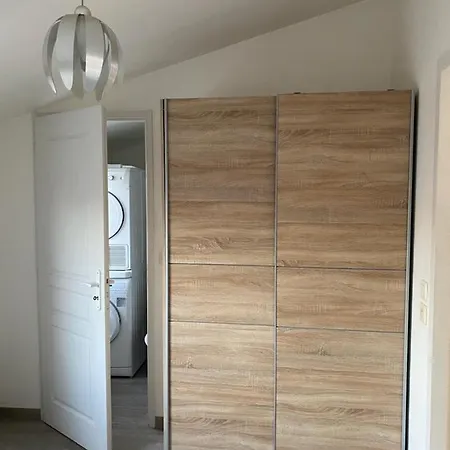 Chaleureux T2 30 m2 et sa terrasse bois 18 m2-3