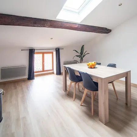 Appartement cosy et moderne en plein cœur du centre ville-2