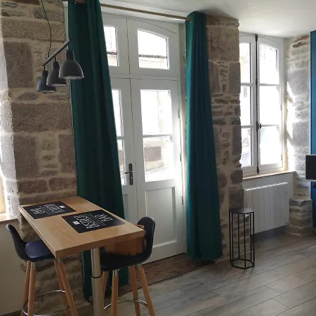 Haute ville : studio ravissant-2