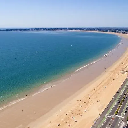 Studio avec piscine à 300m de la plage Résidence Royal Park-2