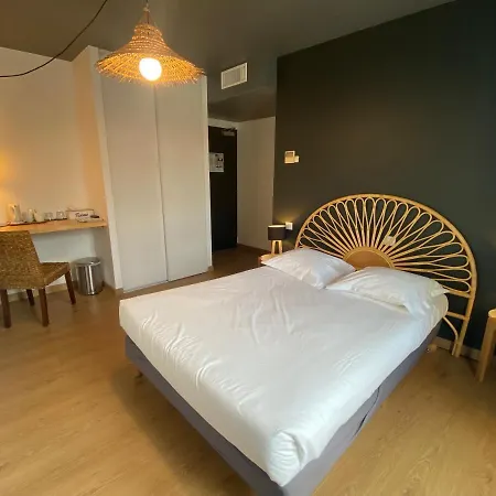 Hotel Le Miredames-3