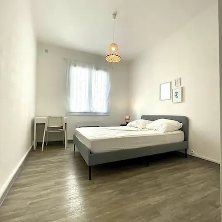Toulon, Hyper Centre, Clim, 2 Chambres, Proche Plage-3