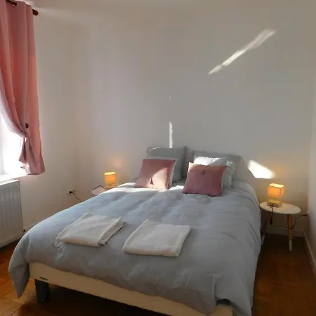 Appartement situé en centre ville de Saint Aignan-3