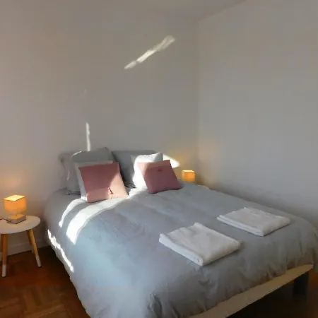 Appartement situé en centre ville de Saint Aignan-2
