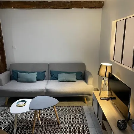 Joli appartement quartier historique-2