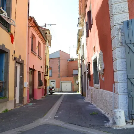 Charmant Studio Dans Le Centre Historique De Vias-3