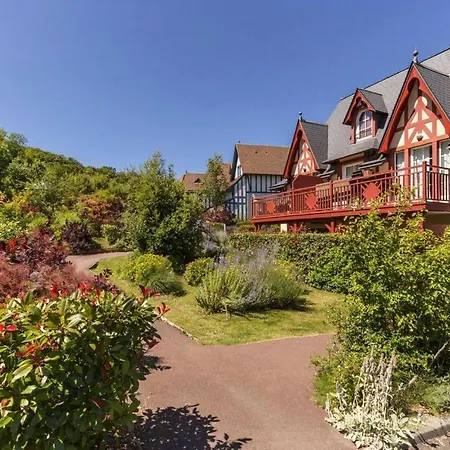 Terraced House In Residence & Spa With Common Pool And Sauna, Houlgate-2