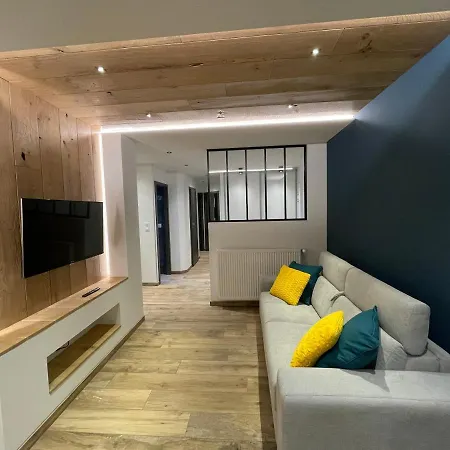 Bel Appartement T3 75M² Entierement Renove.-2
