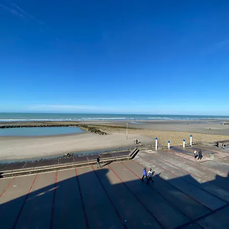 Les Galets Superbe Appartement 4 couchages Vue Mer-3