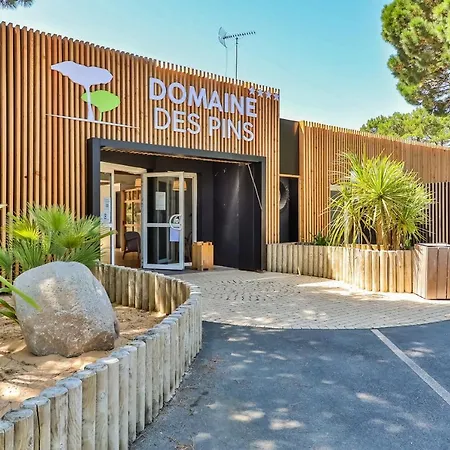 Le Domaine des Pins-2