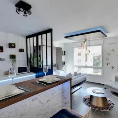Studio Cosy A Deux Pas Du Centre Ville-3
