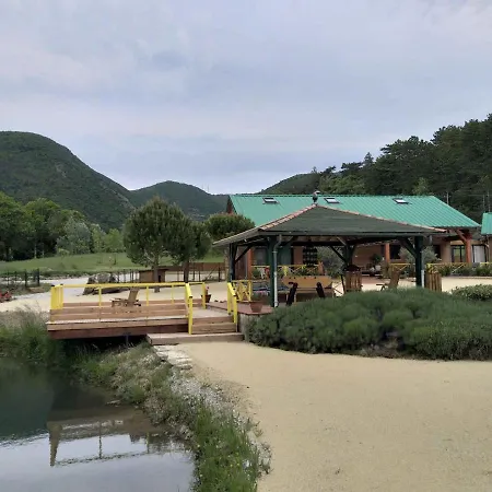 Les Chalets de Saint Maurice (Dieulefit)-2