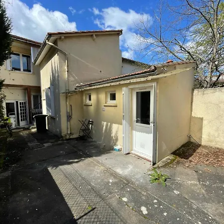 Charmant Studio Tres Proche Gare, Calme-3