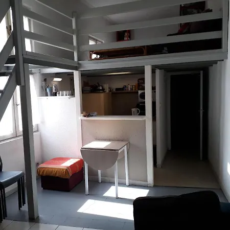 Appartement mezzanine proche des Arènes-3