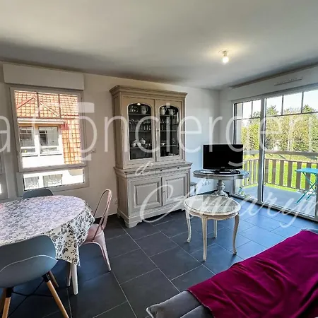 Les Hortensias Charmant Appartement Dans Une Residence Calme Avec Parking-2