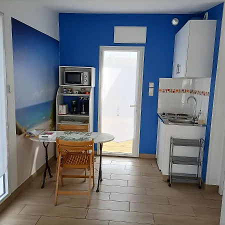 studio indépendant neuf proche mer-3