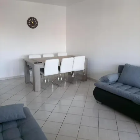 Appartement 6 places à 200m de l'océan-3