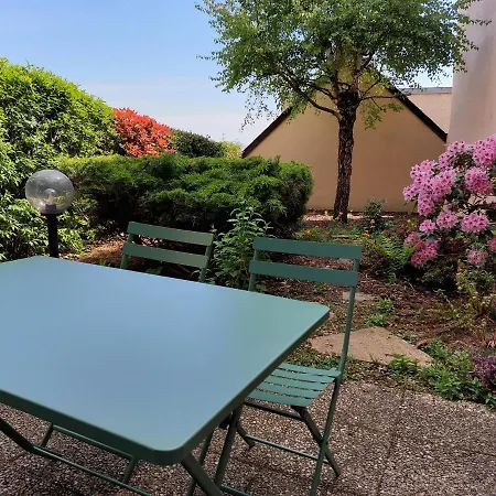 Le DenysPuech 55m2 plein centre avec jardin!-3