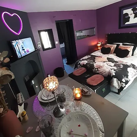 Lover'S Room 48-3