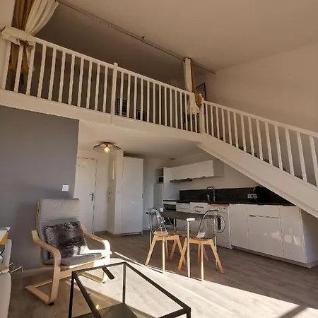 Saint Tropez City Loft-3