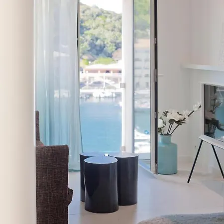 Studio Cozy Sur La Marina De Bonifacio-2