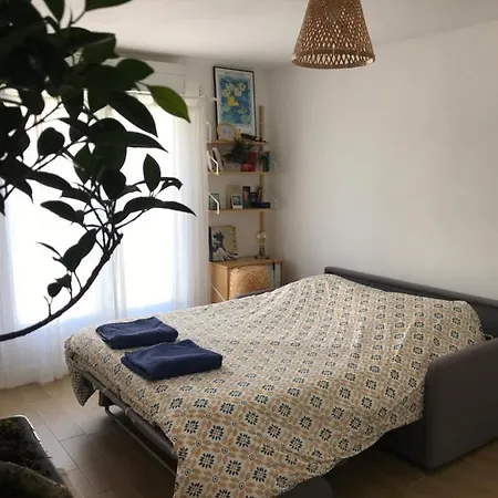 Chambre privative près de l'étang de Thau-2
