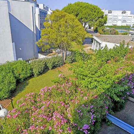T3 de 45 m2 avec terrasse - Entièrement climatisé - 2 chambres - 400m de la plage - résidence avec piscine-2