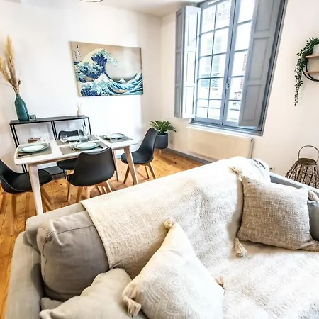 Duplex Typique Centre Bayonne-3