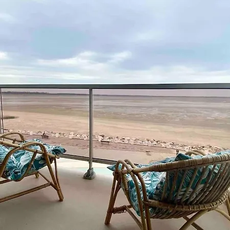 Studio avec balcon, vue panoramique sur la baie-2