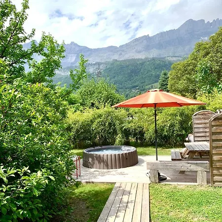 Appartement Avec Jacuzzi Dans Chalet Prive, Grande Terrasse, Parking Gratuit-2