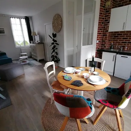 A La "Georgette" Et Son Jardin Avec Parking-3