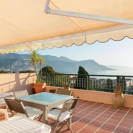 Amazing Sea View Apartment With Private Close Parking-2