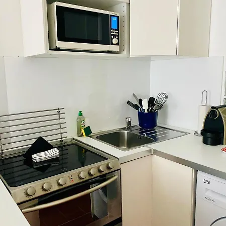 "Egalite" Joli Appartement Moderne Dans Immeuble Ancien-2