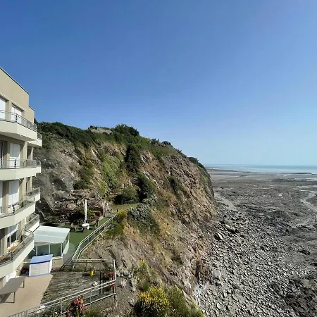 Bel Appartement 1 Chambre Avec Balcon Et Vue Mer A Granville - Fr-1-361-440-3